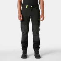 Oxford 4x Cnct Pant Black (999) – Am Körper